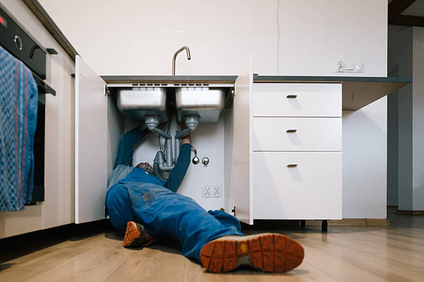 Professional Leak Detection technician working in Westville, IL